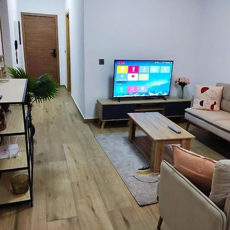 Superbe Appartement Avec Parking Gratuit Et Garde 다카르 외부 사진