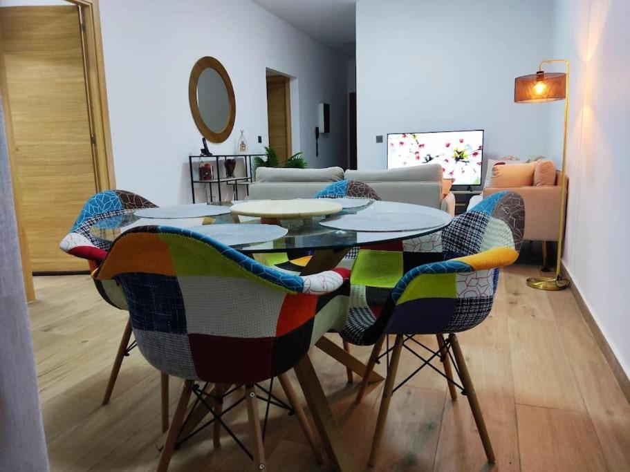 Superbe Appartement Avec Parking Gratuit Et Garde 다카르 외부 사진