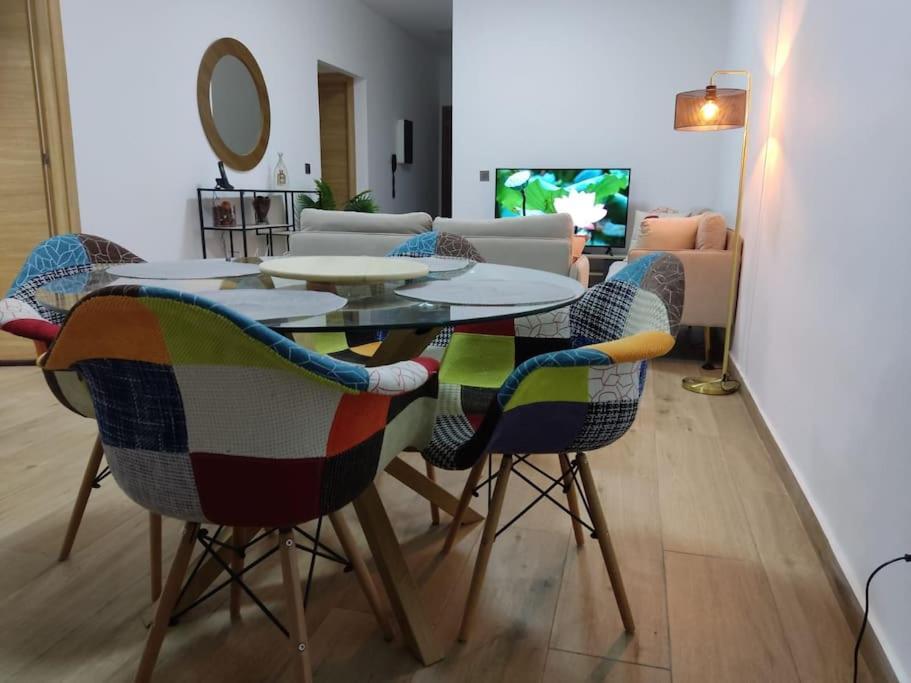 Superbe Appartement Avec Parking Gratuit Et Garde 다카르 외부 사진